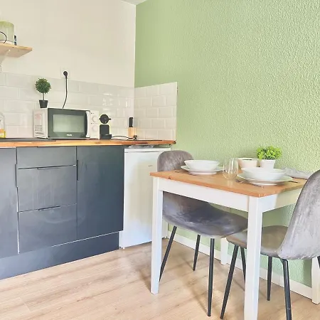 Le Melusine , A 50m De La Gare De Apartament