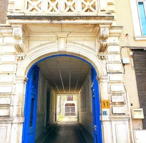 Le Melusine , A 50m De La Gare De Apartment